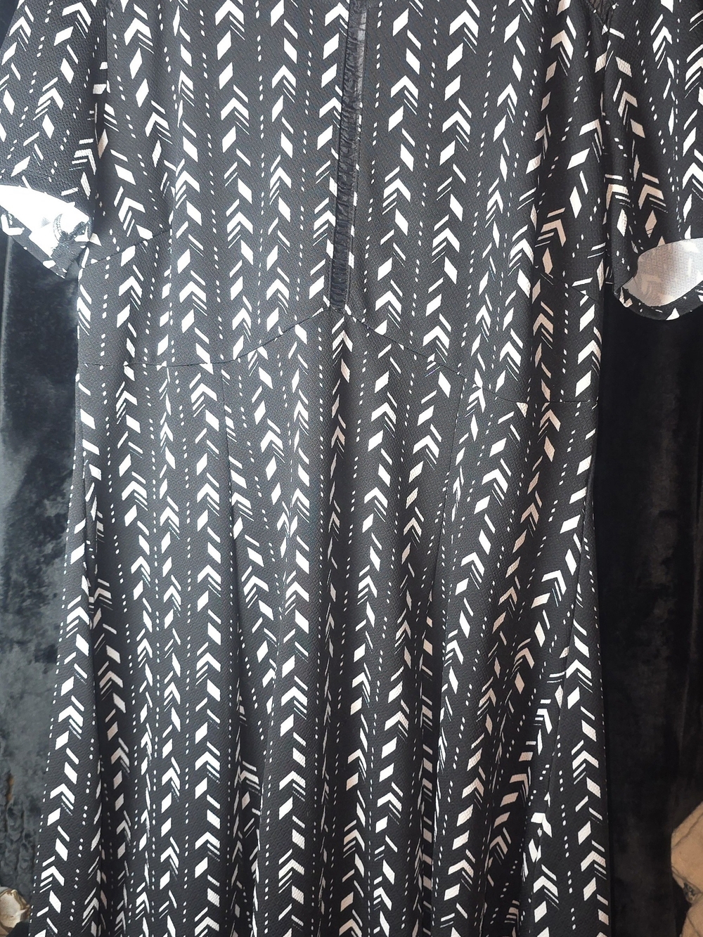 Forever 21 Black Midi Dress with White Arrow Print